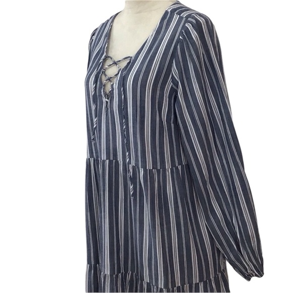 Old Navy Striped Tiered Long Sleeve Dress  Size M - Picture 5 of 7